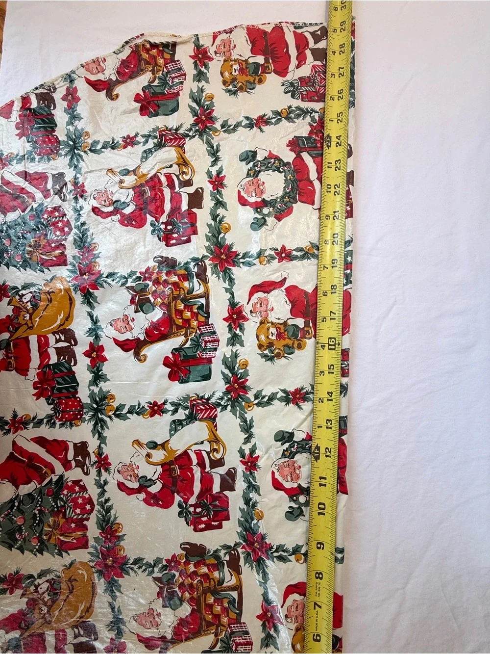 Vintage 70s Christmas Holiday Tablecloth, Vinyl Santa Design, Retro, Round 60”